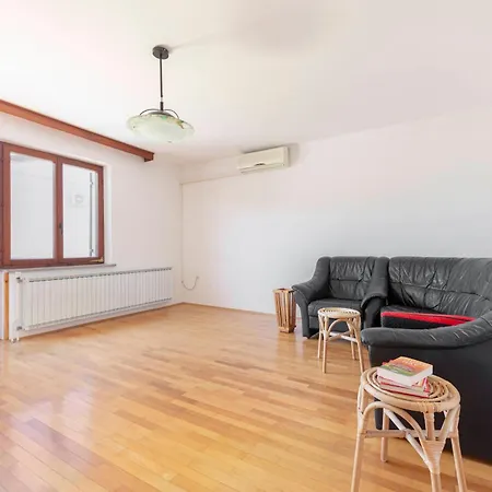 Zdravka Apartment